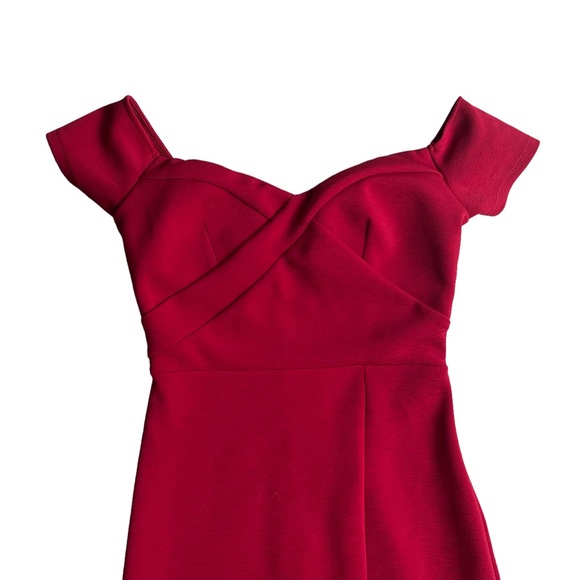 Windsor Red Sweetheart Slit Dress Valentine’s Date Night - Picture 5 of 6